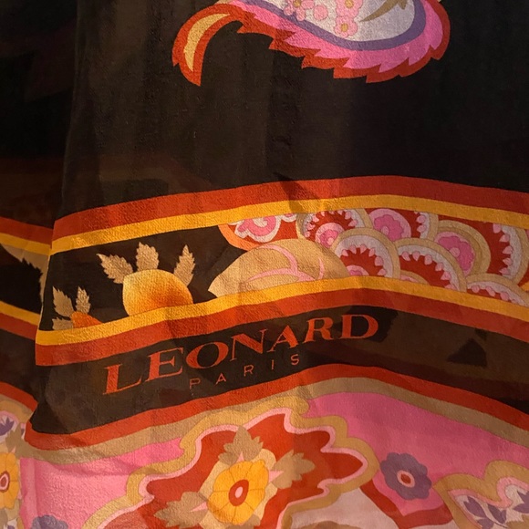 Leonard Paris Scarf - Picture 6 of 6